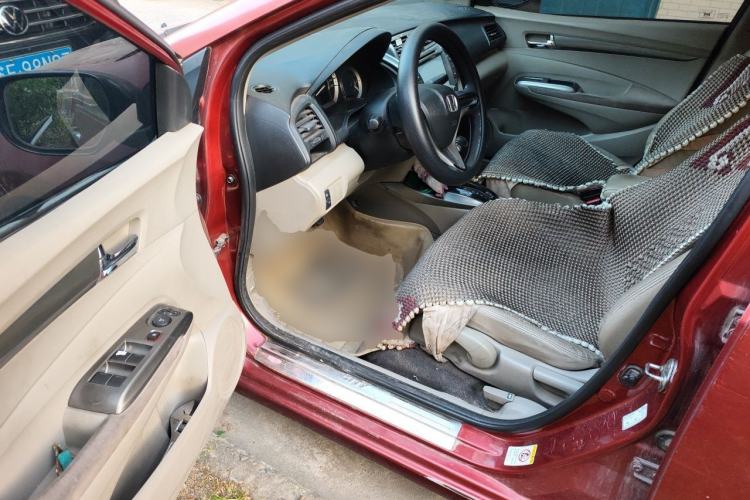 Used Honda City Classic 2011 1.5L Automatic Elite Edition Driver Seat
