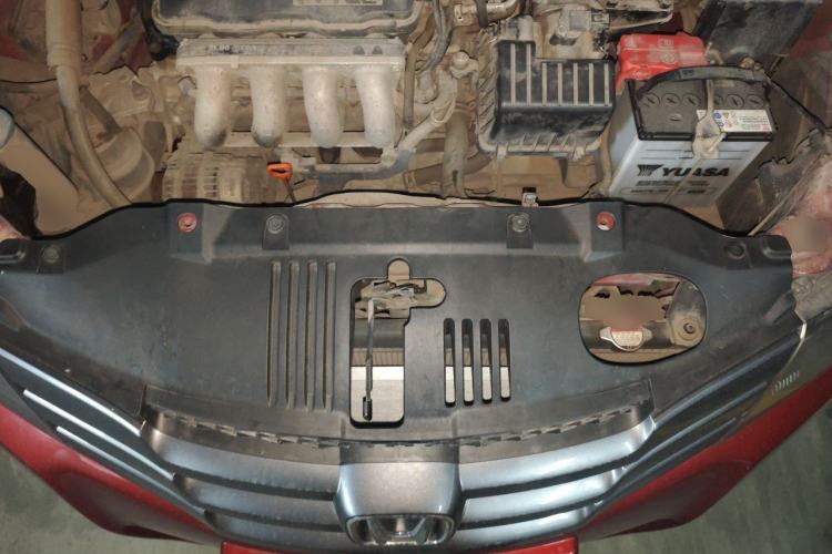 Used Honda City Classic 2011 1.5L Manual Elite Edition Engine Bay