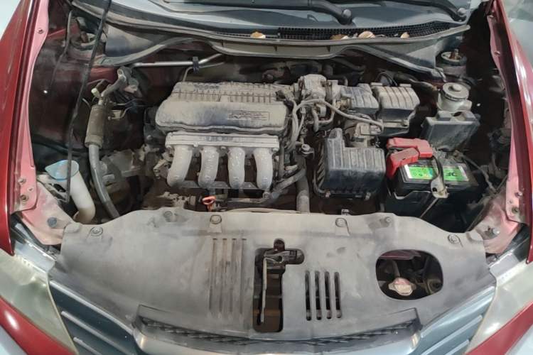 Used Honda City Classic 2011 1.5L Automatic Elite Edition Engine Bay