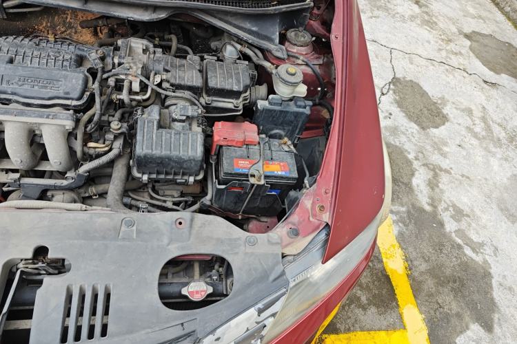 Used Honda City Classic 2011 1.5L Automatic Elite Edition Engine Bay Left