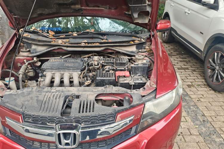 Used Honda City Classic 2011 1.5L Manual Elite Edition Engine Bay Left