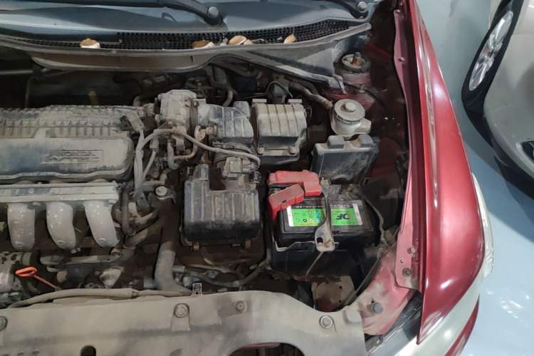 Used Honda City Classic 2011 1.5L Automatic Elite Edition Engine Bay Left