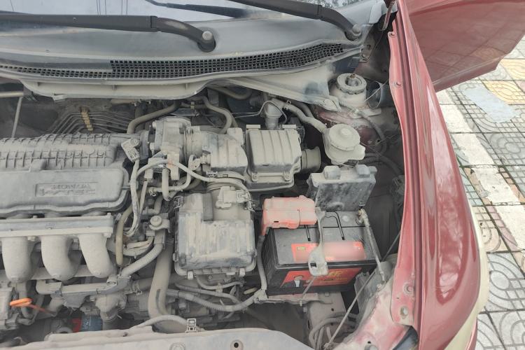 Used Honda City Classic 2011 1.5L Automatic Elite Edition Engine Bay Left