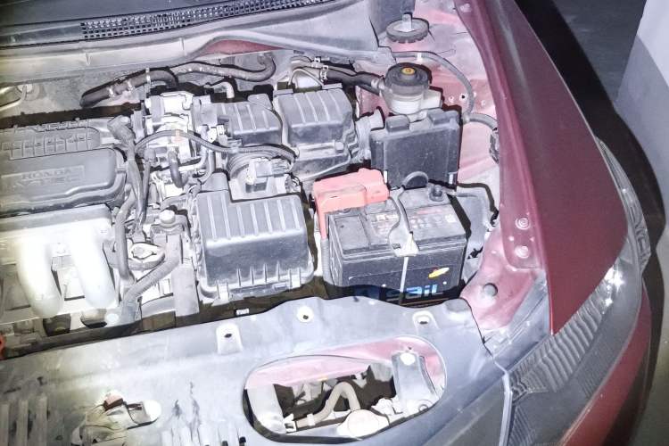 Used Honda City Classic 2011 1.5L Automatic Elite Edition Engine Bay Left