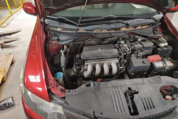 Used Honda City Classic 2011 1.5L Automatic Elite Edition Engine Bay Right