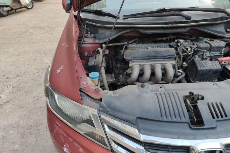 Used Honda City Classic 2011 1.5L Automatic Elite Edition Engine Bay Right