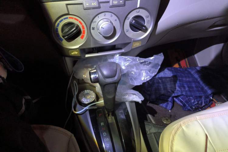 Used Honda City Classic 2011 1.5L Automatic Elite Edition Gear Lever