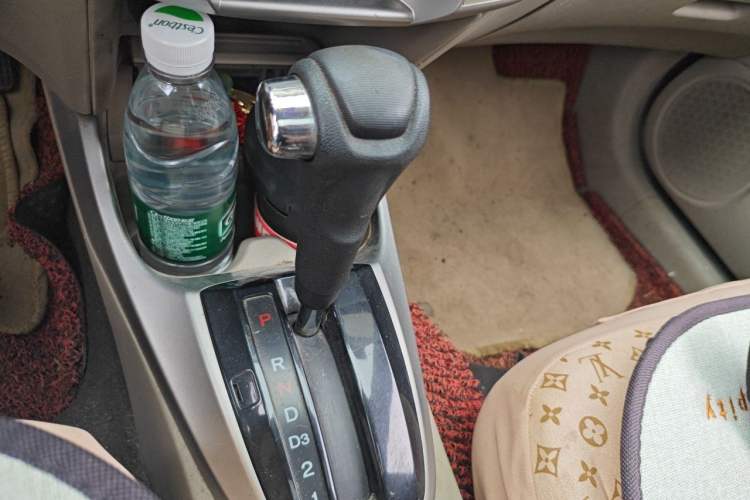 Used Honda City Classic 2011 1.5L Automatic Elite Edition Gear Lever