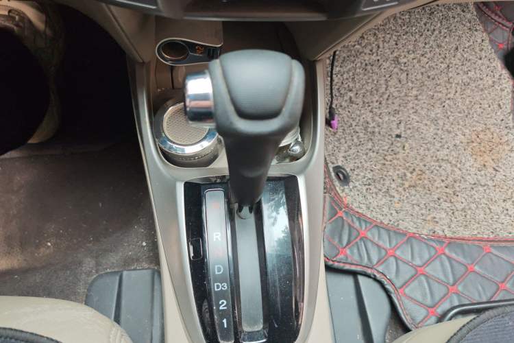 Used Honda City Classic 2011 1.5L Automatic Elite Edition Gear Lever