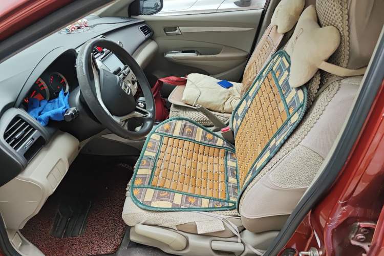 Used Honda City Classic 2011 1.5L Automatic Elite Edition Left Front Seat