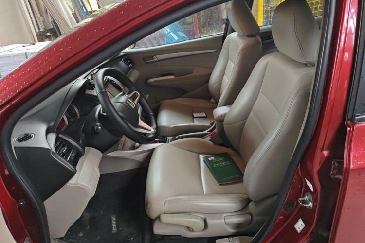 Used Honda City Classic 2011 1.5L Automatic Elite Edition Left Front Seat