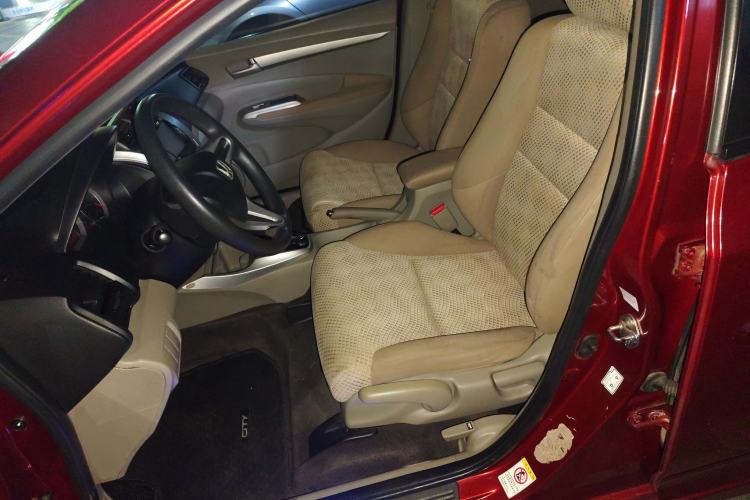 Used Honda City Classic 2011 1.5L Automatic Elite Edition Left Front Seat
