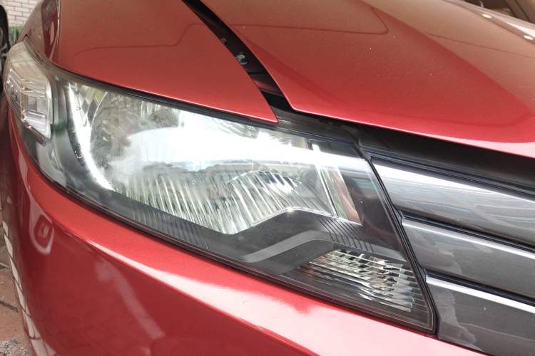 Used Honda City Classic 2011 1.5L Automatic Elite Edition Right Front Headlight
