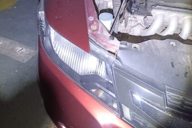 Used Honda City Classic 2011 1.5L Automatic Elite Edition Right Front Headlight