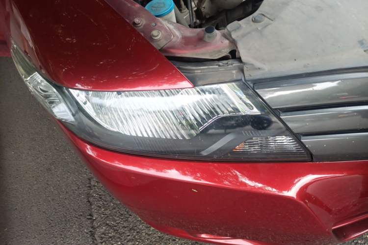Used Honda City Classic 2011 1.5L Automatic Elite Edition Right Front Headlight