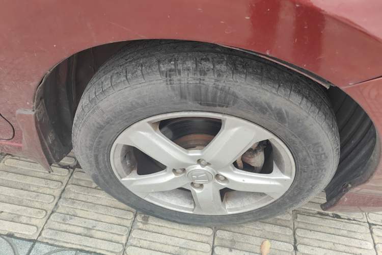 Used Honda City Classic 2011 1.5L Automatic Elite Edition Right Front Wheel Hub