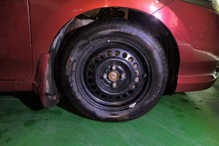 Used Honda City Classic 2011 1.5L Automatic Elite Edition Right Front Wheel Hub