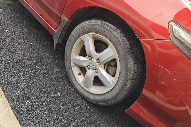 Used Honda City Classic 2011 1.5L Automatic Elite Edition Right Front Wheel Hub