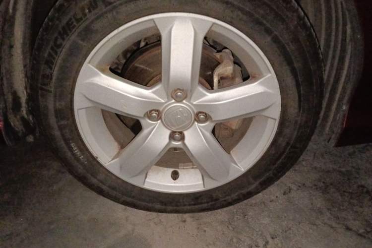 Used Honda City Classic 2011 1.5L Manual Elite Edition Right Front Wheel Hub