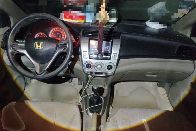 Used Honda City Classic 2011 1.5L Manual Elite Edition Center Console