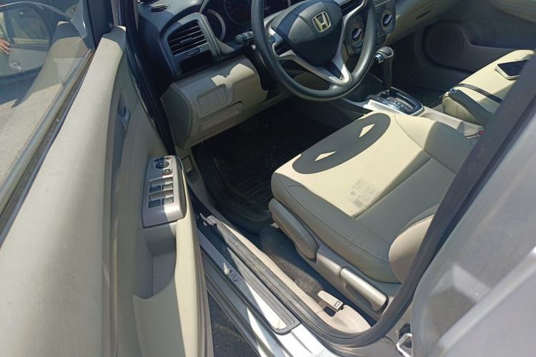 Used Honda City Classic 2011 1.5L Automatic Elite Edition Driver Seat