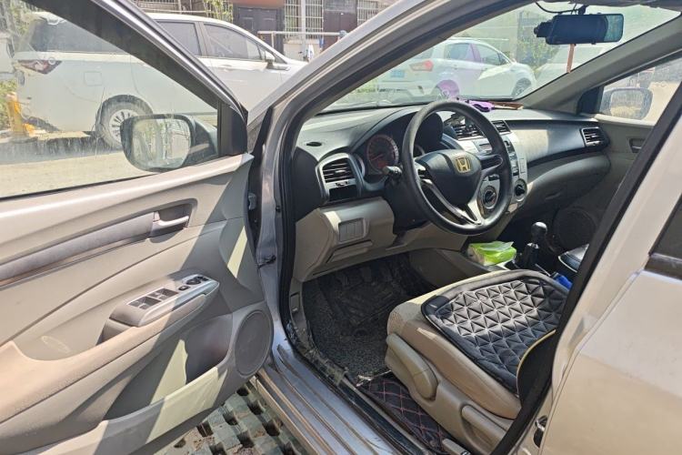 Used Honda City Classic 2011 1.5L Manual Elite Edition Driver Seat