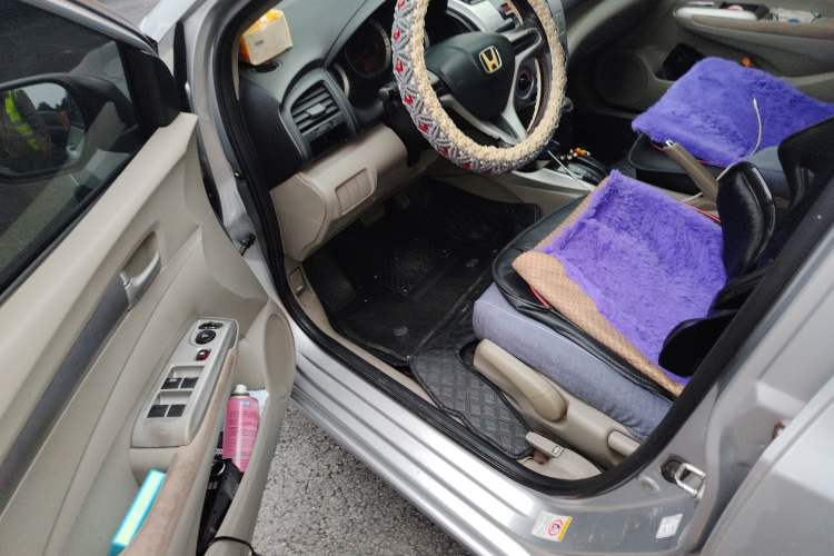 Used Honda City Classic 2011 1.5L Automatic Elite Edition Driver Seat
