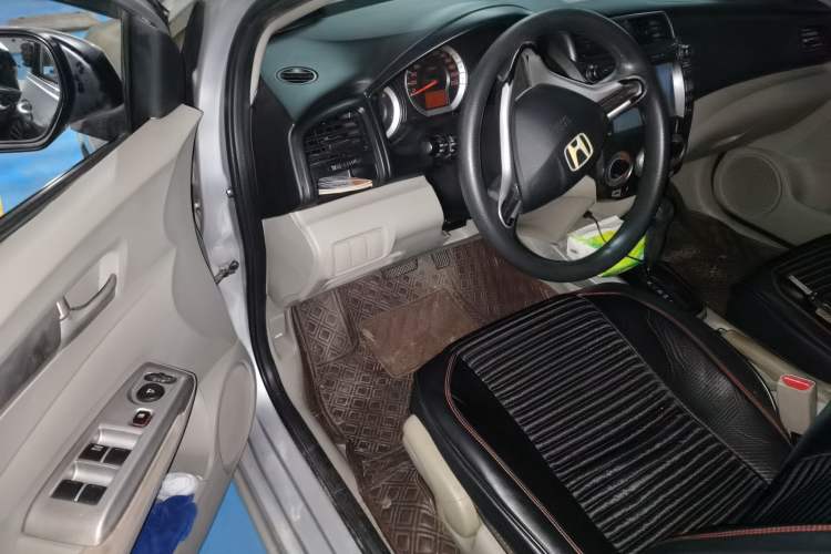 Used Honda City Classic 2011 1.5L Automatic Elite Edition Driver Seat