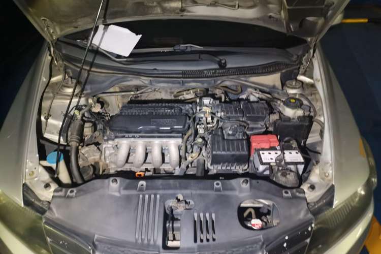 Used Honda City Classic 2011 1.5L Manual Elite Edition Engine Bay