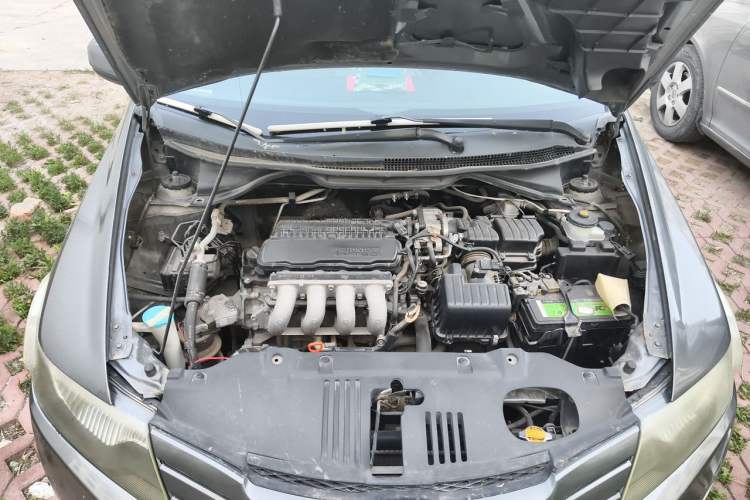 Used Honda City Classic 2011 1.5L Manual Elite Edition Engine Bay