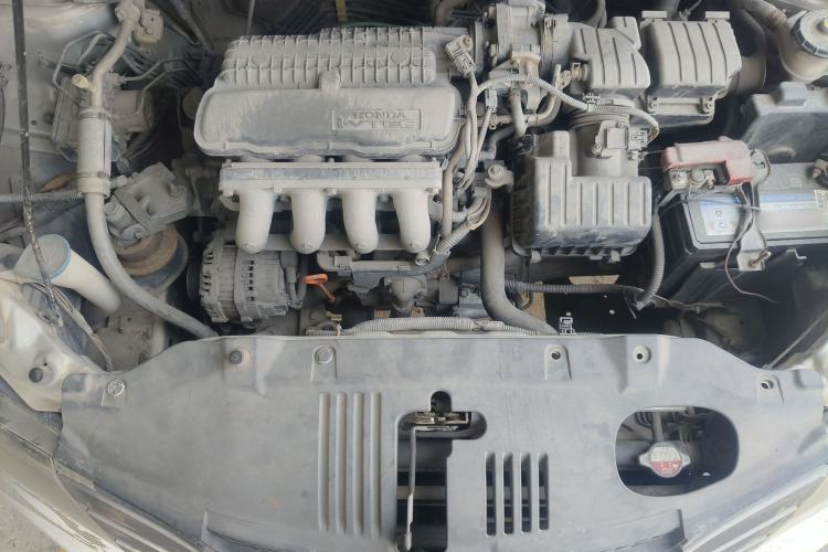 Used Honda City Classic 2011 1.5L Manual Elite Edition Engine Bay