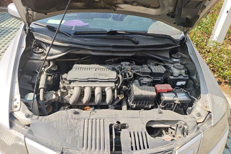 Used Honda City Classic 2011 1.5L Manual Elite Edition Engine Bay