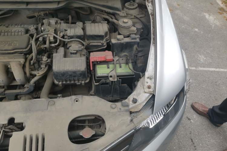 Used Honda City Classic 2011 1.5L Manual Elite Edition Engine Bay Left