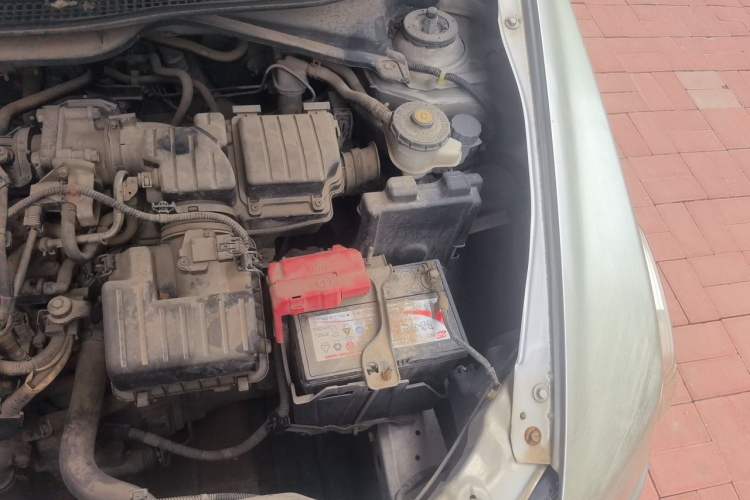 Used Honda City Classic 2011 1.5L Manual Elite Edition Engine Bay Left