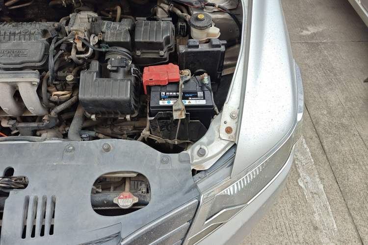 Used Honda City Classic 2011 1.5L Automatic Elite Edition Engine Bay Left
