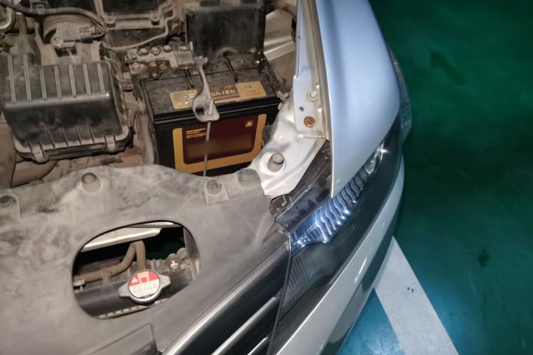 Used Honda City Classic 2011 1.5L Automatic Elite Edition Engine Bay Left