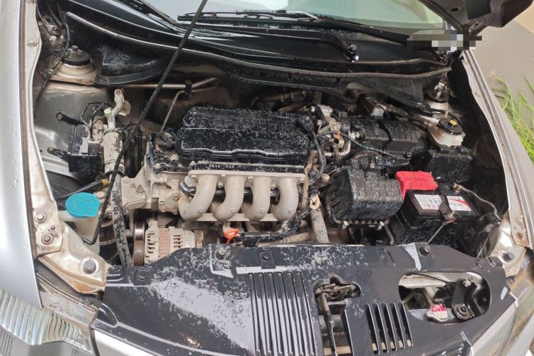 Used Honda City Classic 2011 1.5L Manual Elite Edition Engine Bay