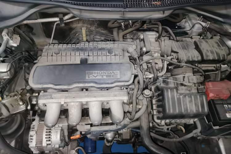 Used Honda City Classic 2011 1.5L Automatic Elite Edition Engine Bay