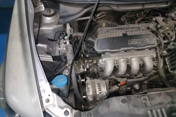 Used Honda City Classic 2011 1.5L Automatic Elite Edition Engine Bay Right