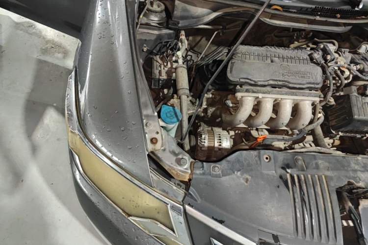 Used Honda City Classic 2011 1.5L Automatic Elite Edition Engine Bay Right