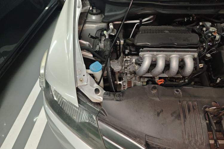 Used Honda City Classic 2011 1.5L Automatic Elite Edition Engine Bay Right