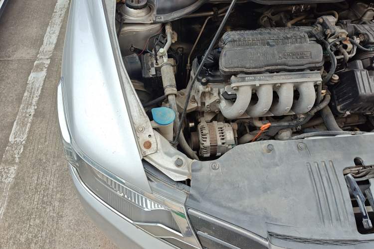 Used Honda City Classic 2011 1.5L Automatic Elite Edition Engine Bay Right