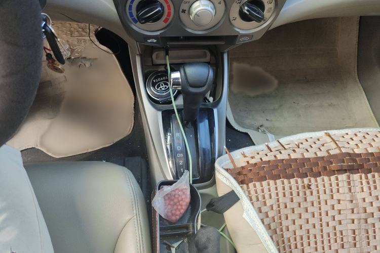 Used Honda City Classic 2011 1.5L Automatic Elite Edition Gear Lever