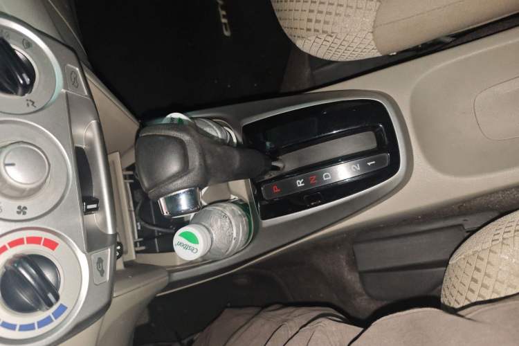 Used Honda City Classic 2011 1.5L Automatic Elite Edition Gear Lever