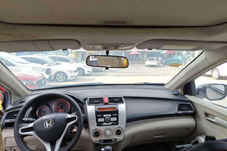 Used Honda City Classic 2011 1.5L Automatic Elite Edition Headliner