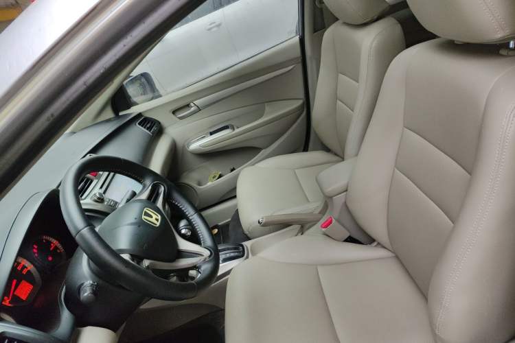 Used Honda City Classic 2011 1.5L Automatic Elite Edition Left Front Seat