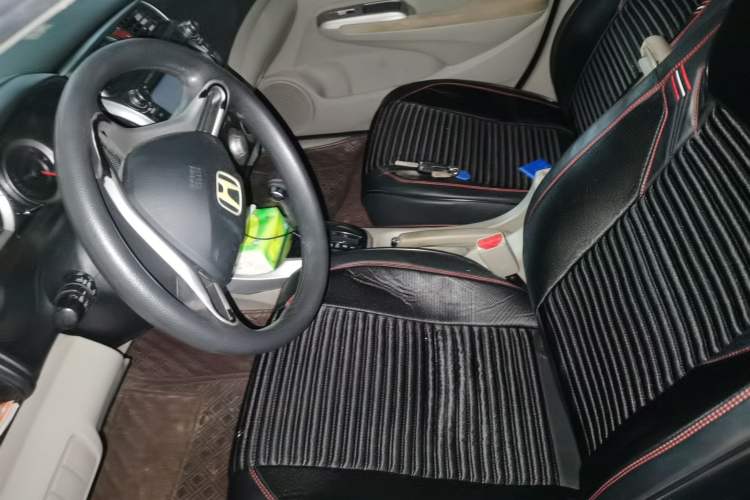 Used Honda City Classic 2011 1.5L Automatic Elite Edition Left Front Seat