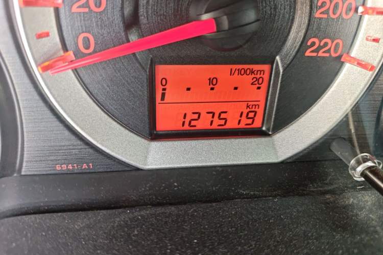Used Honda City Classic 2011 1.5L Manual Elite Edition Odometer Close Up