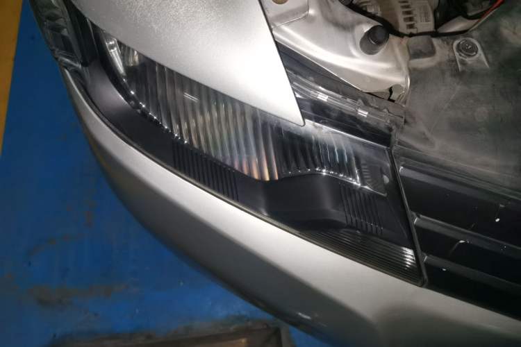 Used Honda City Classic 2011 1.5L Automatic Elite Edition Right Front Headlight