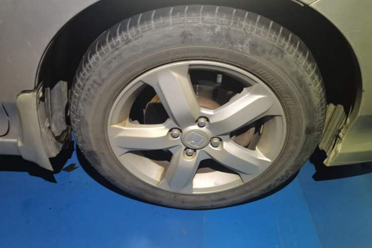 Used Honda City Classic 2011 1.5L Manual Elite Edition Right Front Wheel Hub